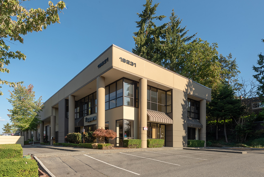 Discover the Best Office Solutions at Lynnwood Business Center