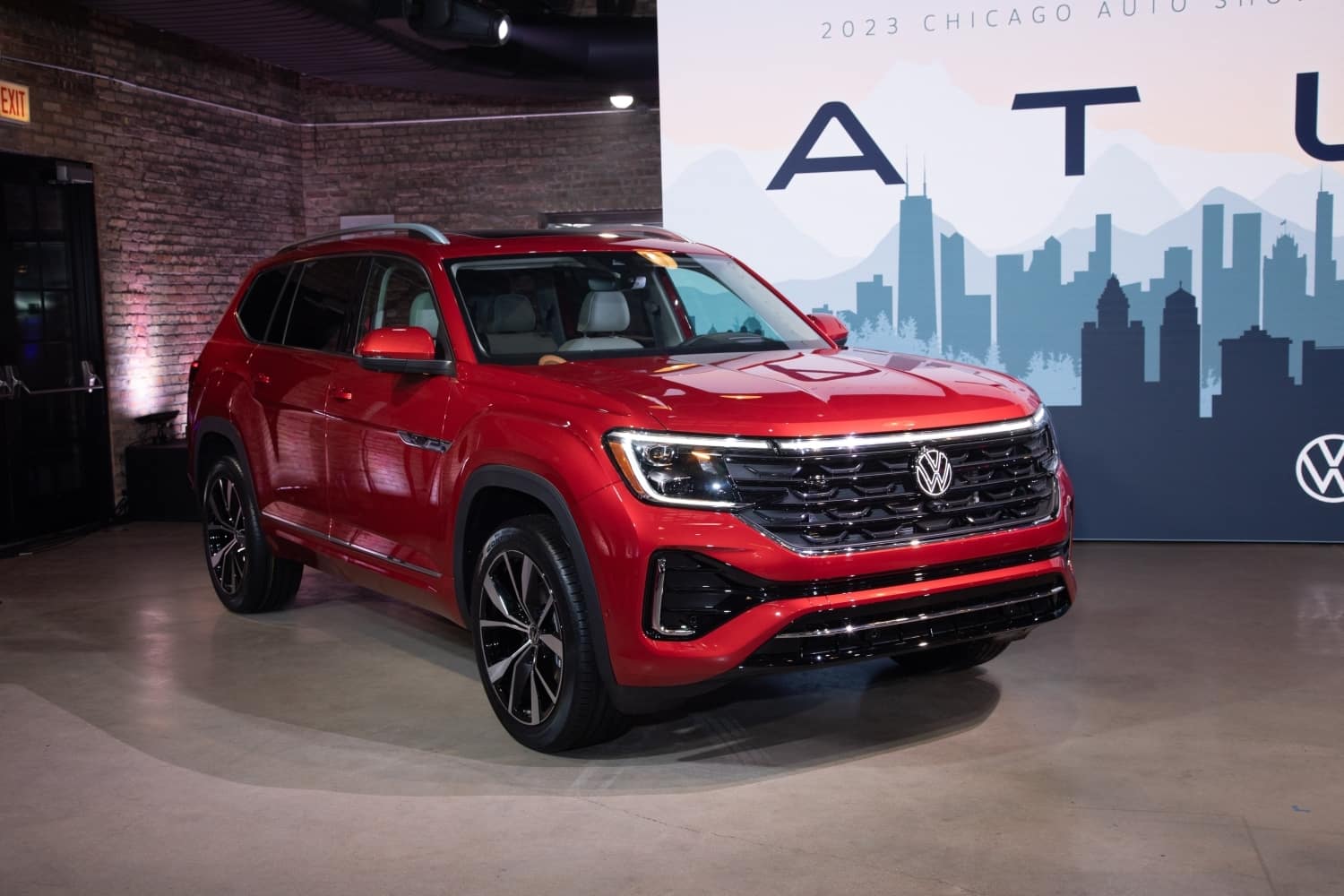 Discover the New 2024 Atlas Cross Sport: Enhanced Performance and Comfort