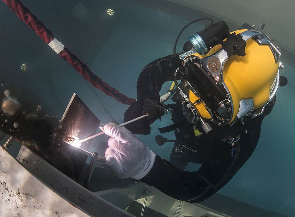 The Global Number of Underwater Welders: What You Need to Know