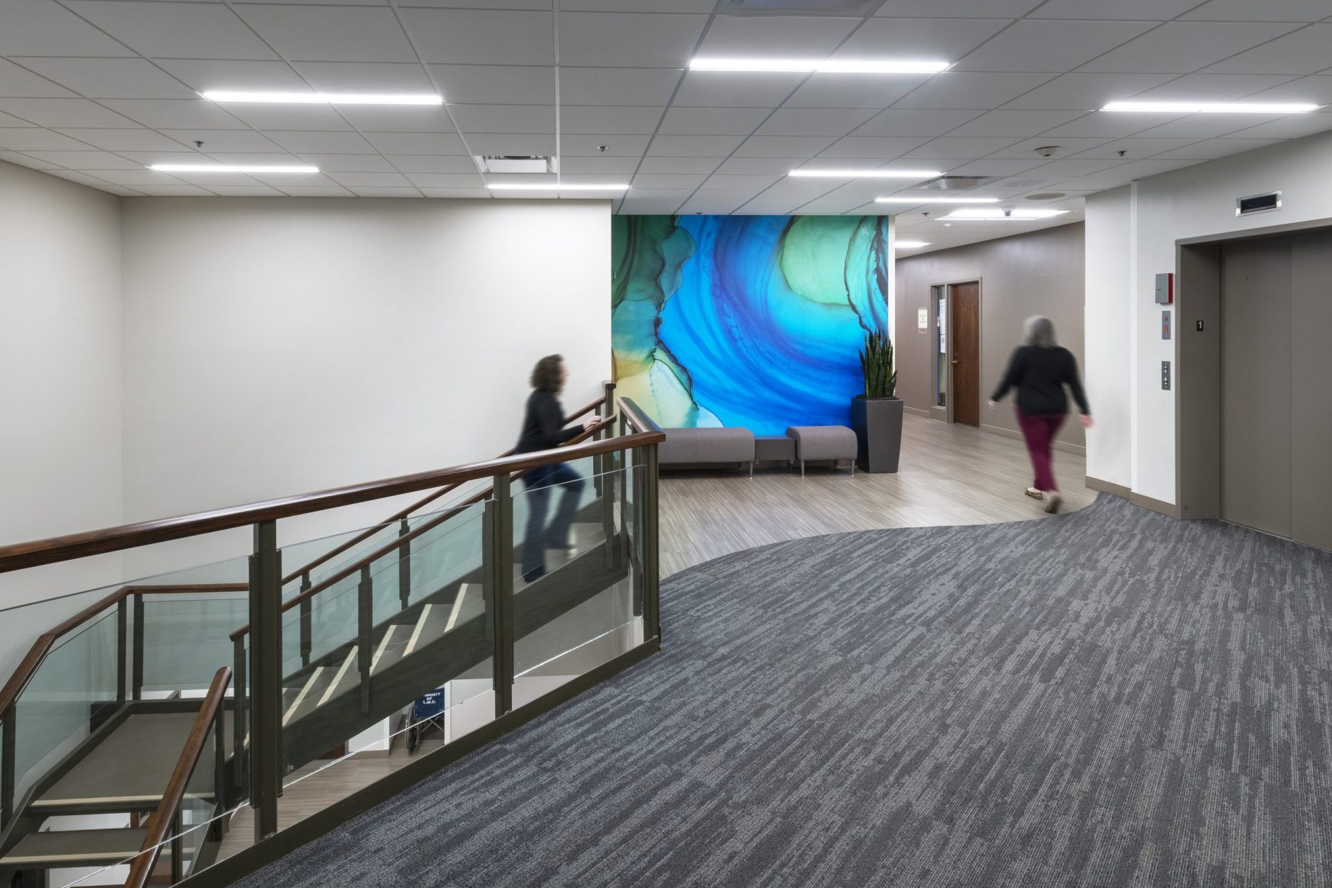Essential Interior Signs for Mental Health Facilities: Design Tips and Best Practices