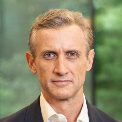 What Political Party Does Dan Abrams Belong To? A Quick Guide