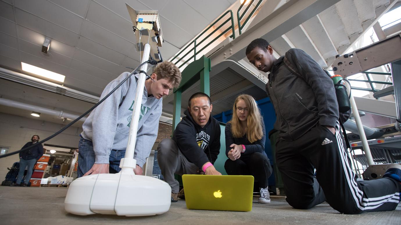 Cubs Tech Lab: Learn, Create, and Explore Technology at School
