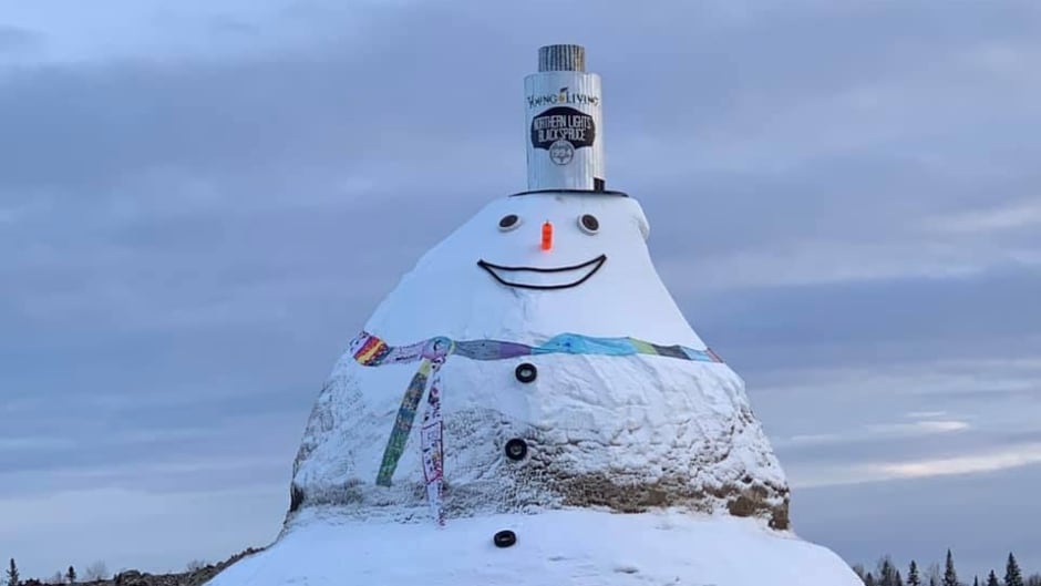 Worlds Biggest Snowman: How Long Will It Last? Come See It Before It Melts