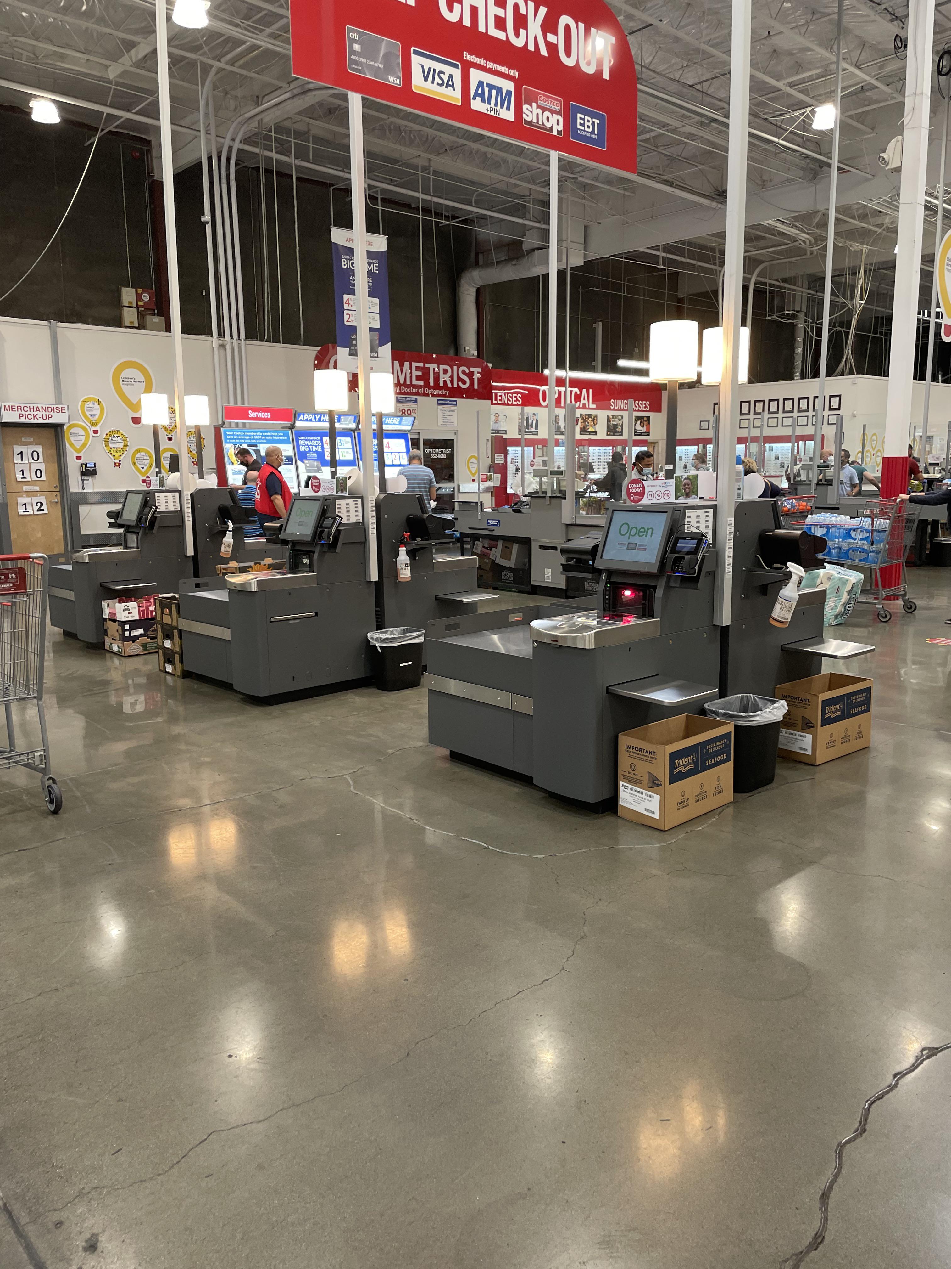 Costco Use of Technology: From Self-Checkout to Inventory, They Do It All