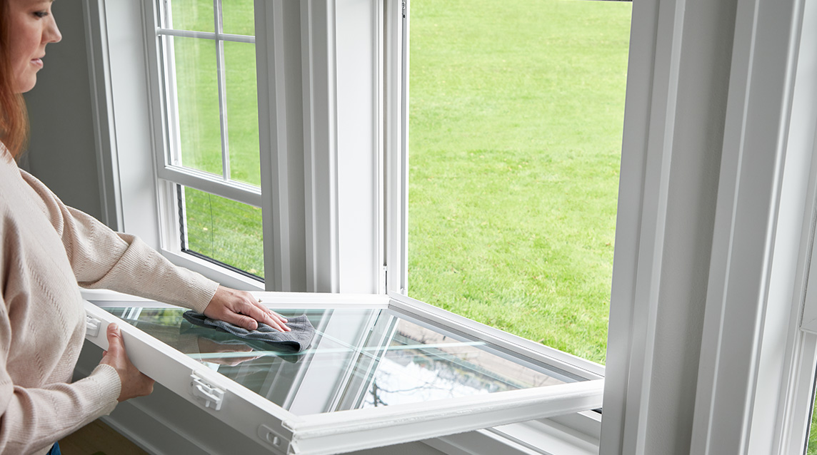 Cleaning Tips: How to Clean Window World Windows and Get Streak-Free Shine