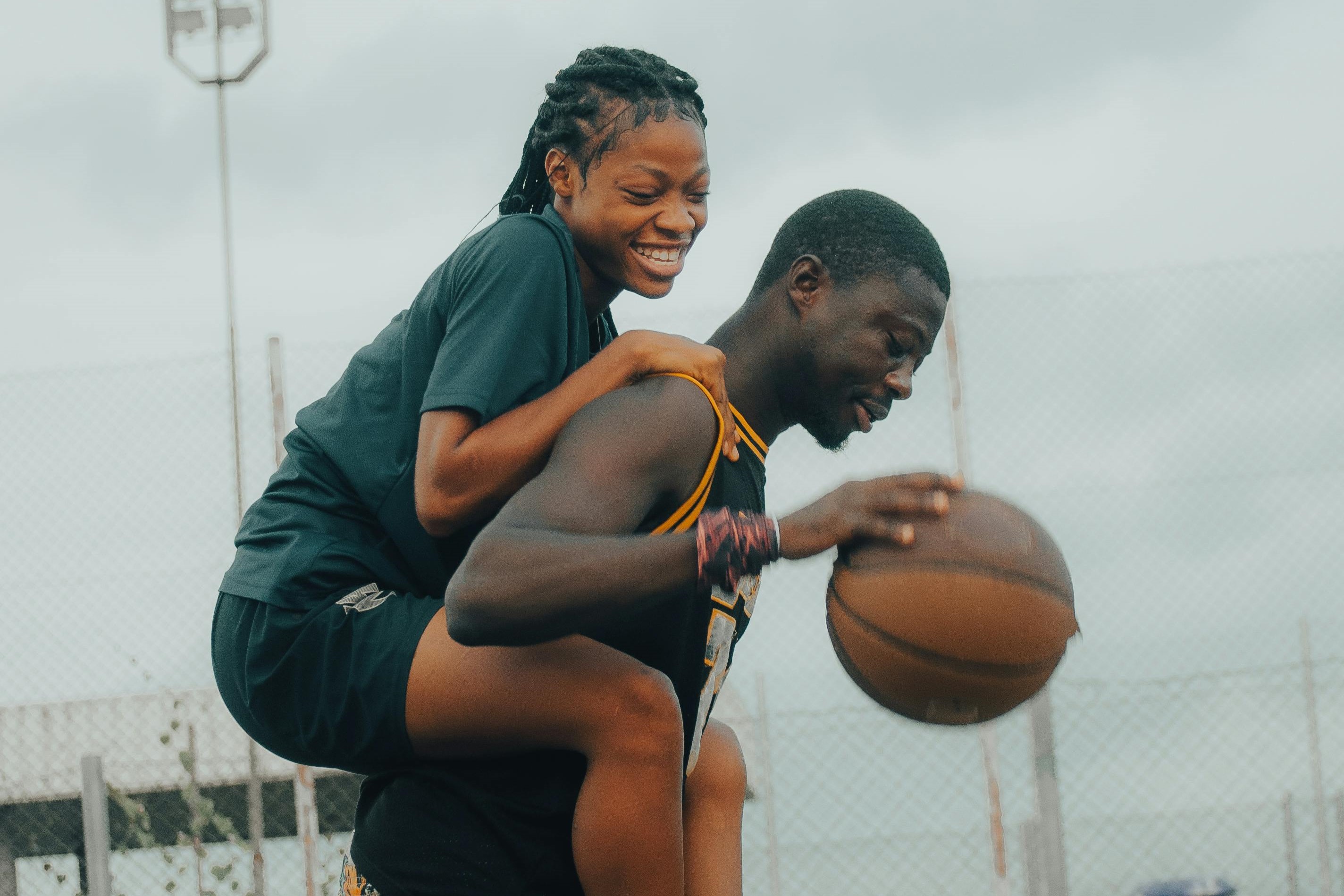Couple Sports Benefits: Strengthen your relationship on court!