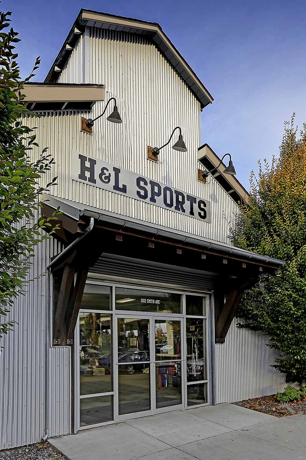 H&L Sports Everett: Get Ready for Your Next Game (Find All Your Sports Essentials Here)