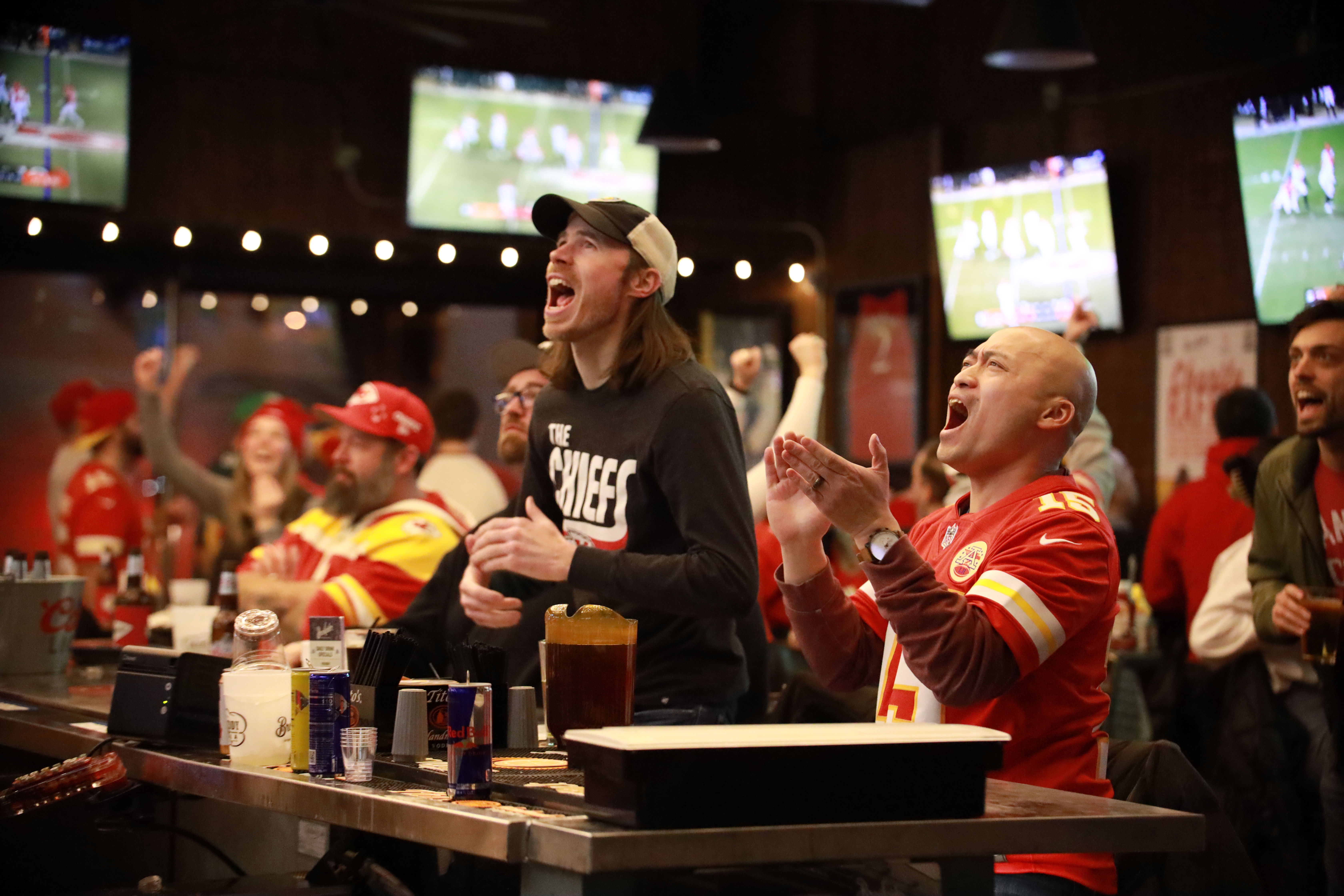 Looking for a Chiefs Sports Bar Near Me? Top Places to Watch!