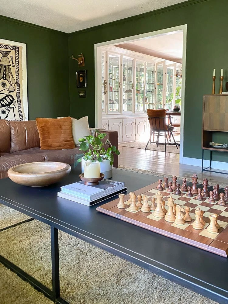Sports Coffee Table Ideas: Decorate Your Living Room!