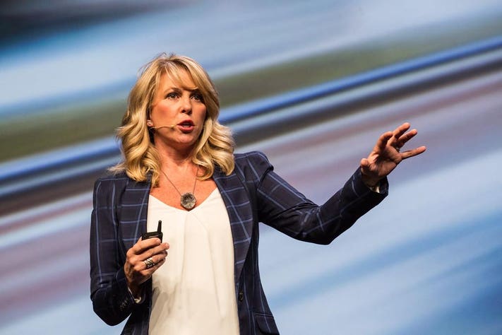 What is Liz Ann Sonders political party? Find out the real story about her views.