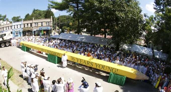 Who made the worlds longest pencil? Meet the people behind giant pencils!